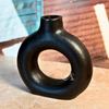 Vase Tafoukt noir mat texturé