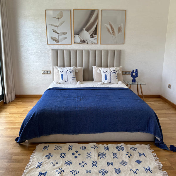 Plaid artisanal uni à pompon Bleu roi 2,80m x 2,00m