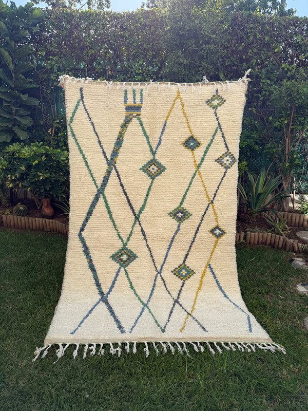 Tapis Berbère Azilal 100% Crème, vert en Laine De Mouton- 2,30m/ 1,48m