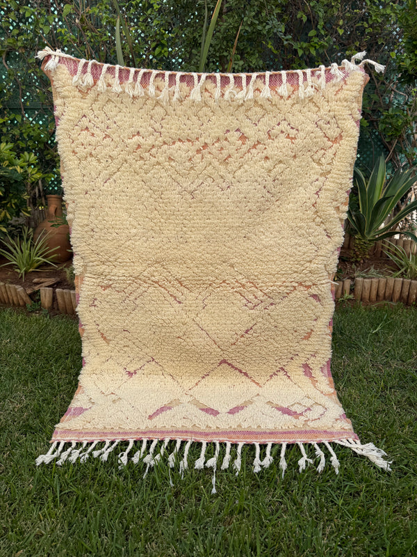 Tapis Berbère Azilal 100% Crème Rose en Laine De Mouton 1,48m /1,01m