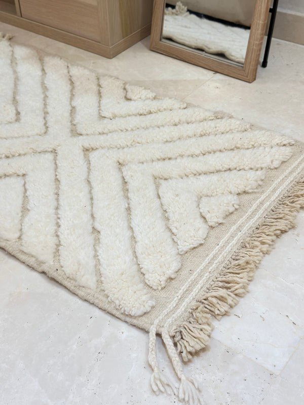 Tapis Beni Ouarain crème zigzag 117cm/65cm - Ajbir