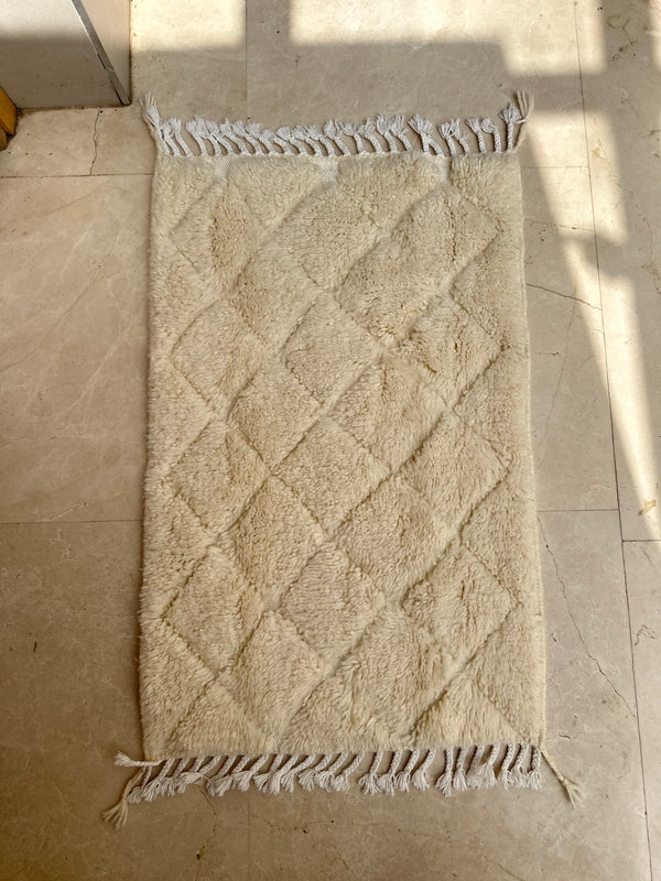 Tapis Beni Ouarain crème petits losange 108cm/63cm - Ajbir