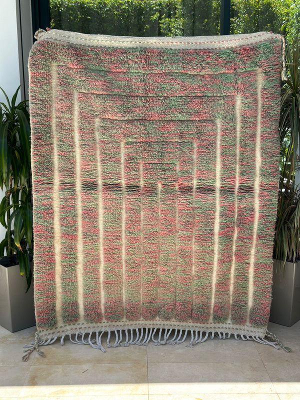 Tapis Beni Ouarain rose et vert 163cm / 135cm - Ajbir