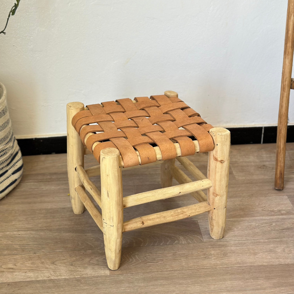 Tabouret traditionnel en bois et cuir petit - Ajbir