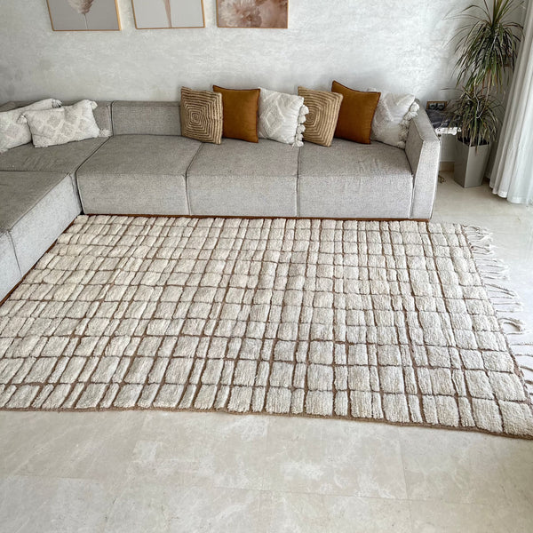 Tapis Beni Ouarain crème et beige- 2,46m / 1,54m - Ajbir