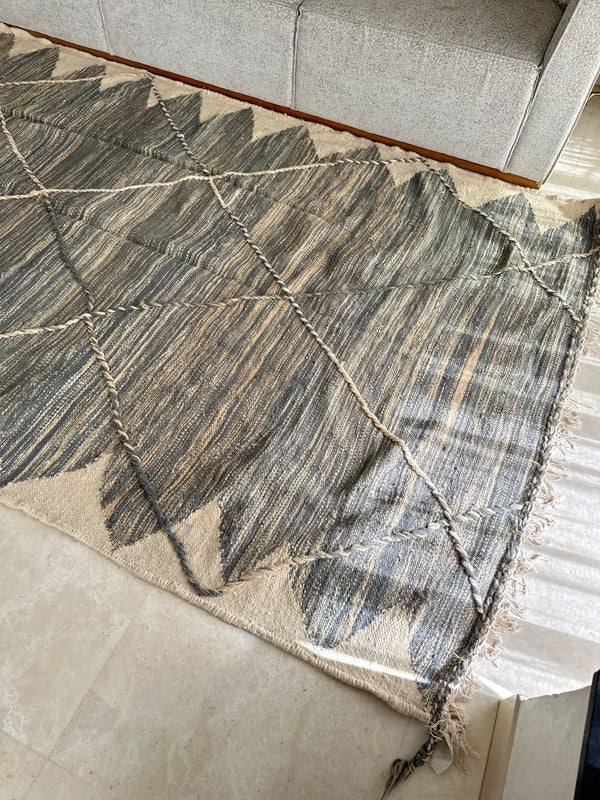 Tapis Zanafi taupe - 3,15m / 1,93m - Ajbir