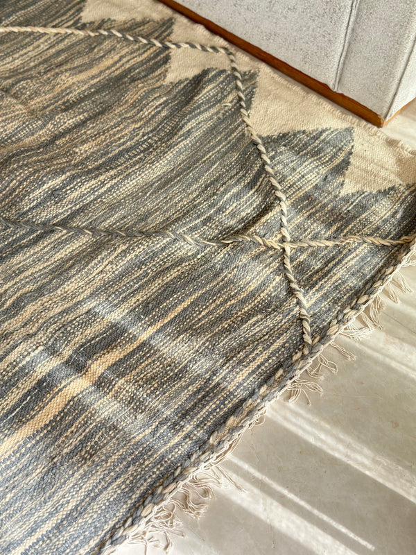 Tapis Zanafi taupe - 3,15m / 1,93m - Ajbir