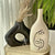 Vase artisanal bouteille Oudm - Visage abstrait noir