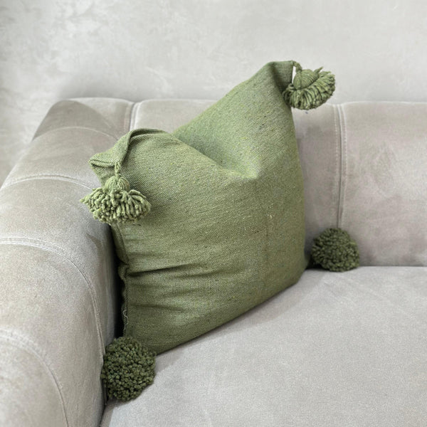 Housse de coussin à pompons 45cmx50cm vert kaki - Ajbir