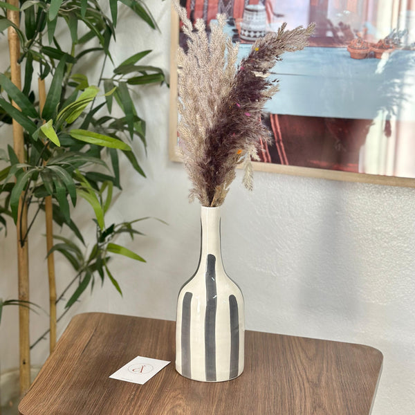 Vase bouteille gris rayé