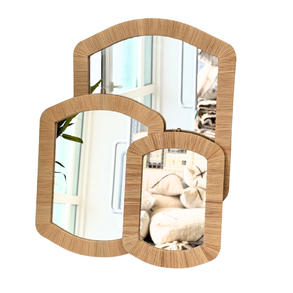 Miroir artisanal rectangulaire arrondi – Cadre en raphia naturel (3 tailles)