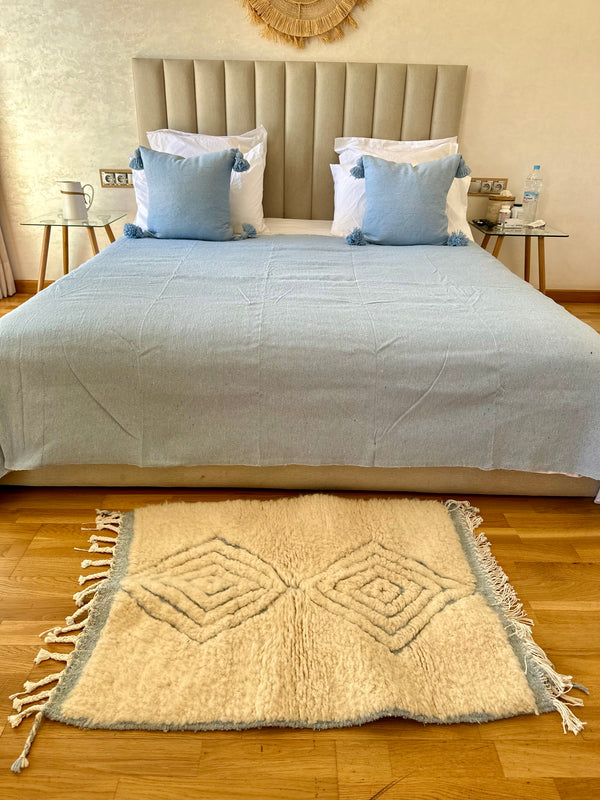 Tapis Beni Ouarain losange bleu crème 110cm/71cm - Ajbir