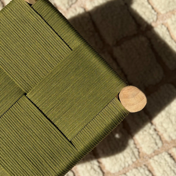 Tabouret artisanal AZEMMUR Bois naturel & tressage vert olive