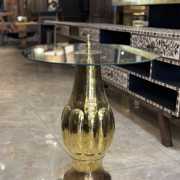 Table basse traditionnelle en laiton et verre
