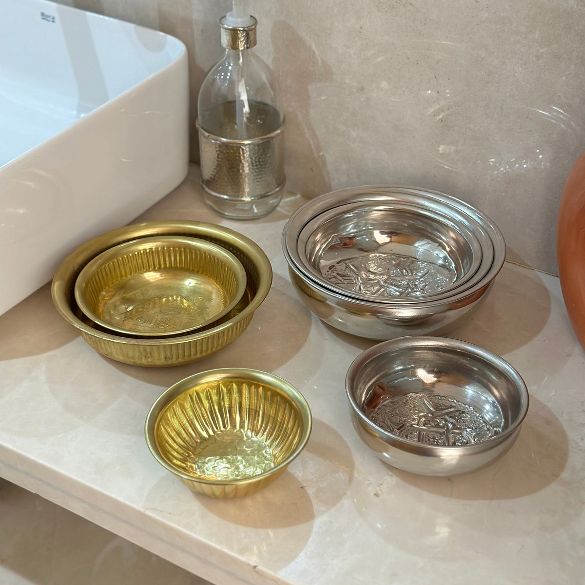 Tassa Hammam dorée en laiton martelé 13cm