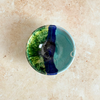 Petit bol artisanal multicolore bleu et vert