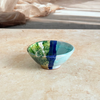 Petit bol artisanal multicolore bleu et vert