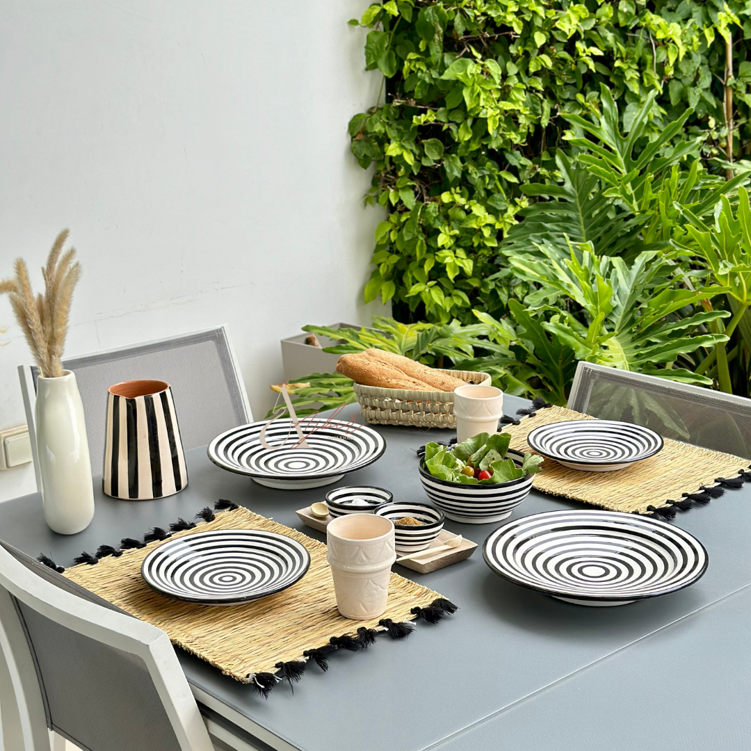 Assiette rayée noir 20 cm - Ajbir