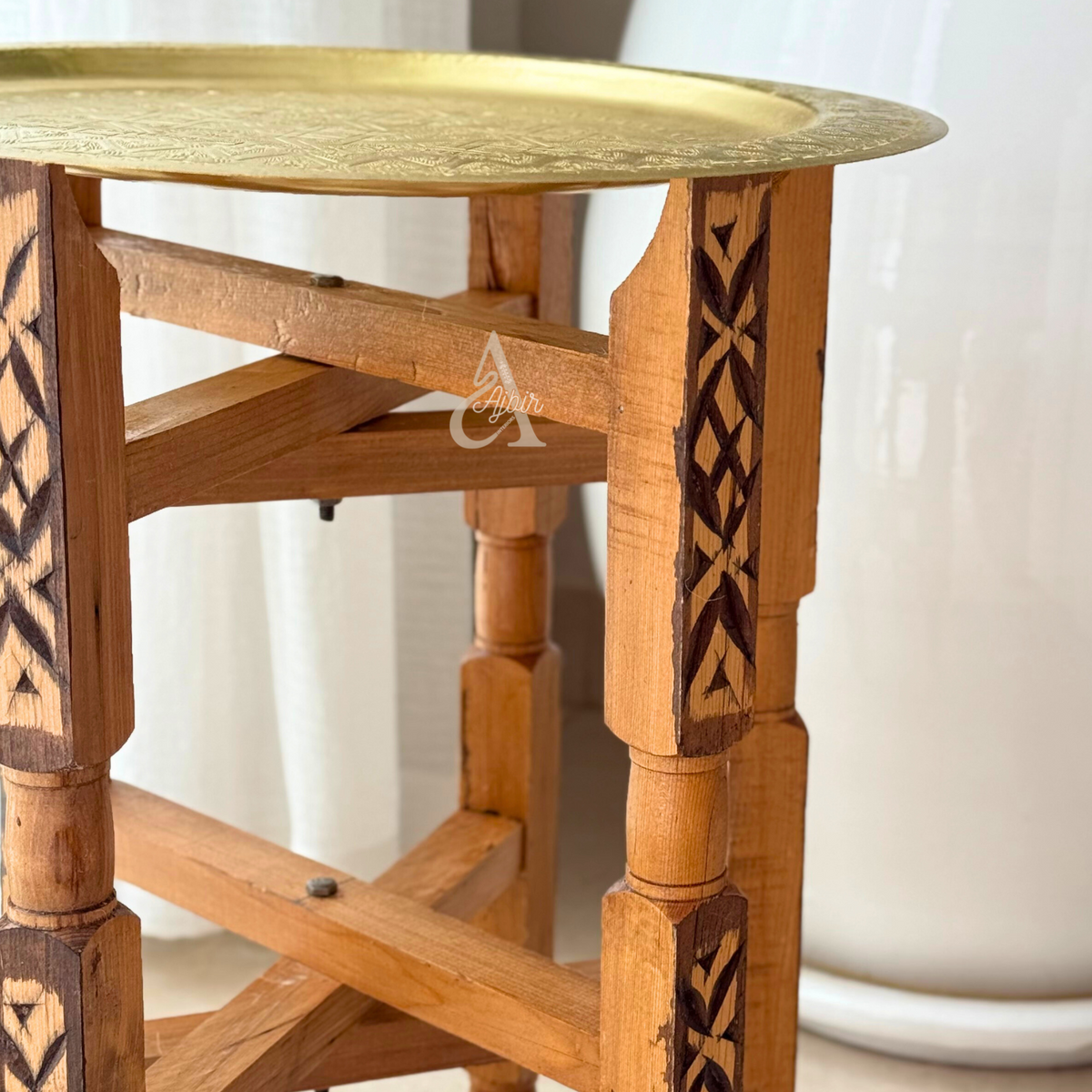Table dorée traditionnelle artisanale Marocaine en bois et laiton 2