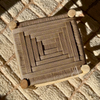 Tabouret artisanal Tazrouten bois et kittane crème