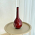 Vase bouteille bombé artisanal bordeaux