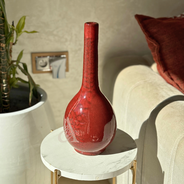 Vase bouteille bombé artisanal bordeaux