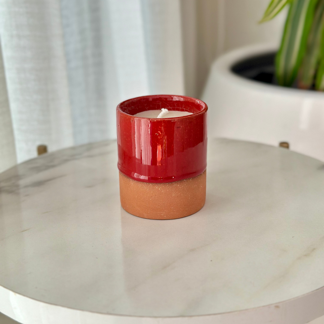 Bougie artisanale rouge en terre cuite parfum Oud
