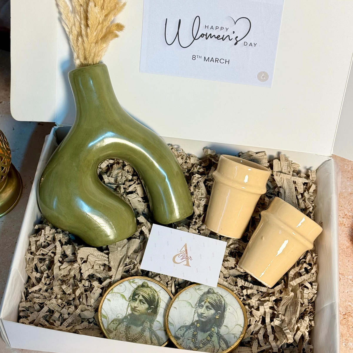 Coffret cadeau artisanal Thuda vert & beige | Edition Journée de la Femme