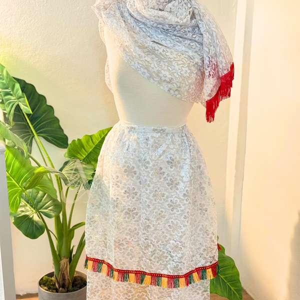 Jupe Amazigh Tradionnelle en dentelle blanc et argenté + foulard assorti