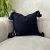 Housse de coussin à pompons 50cmx50cm noir - Ajbir