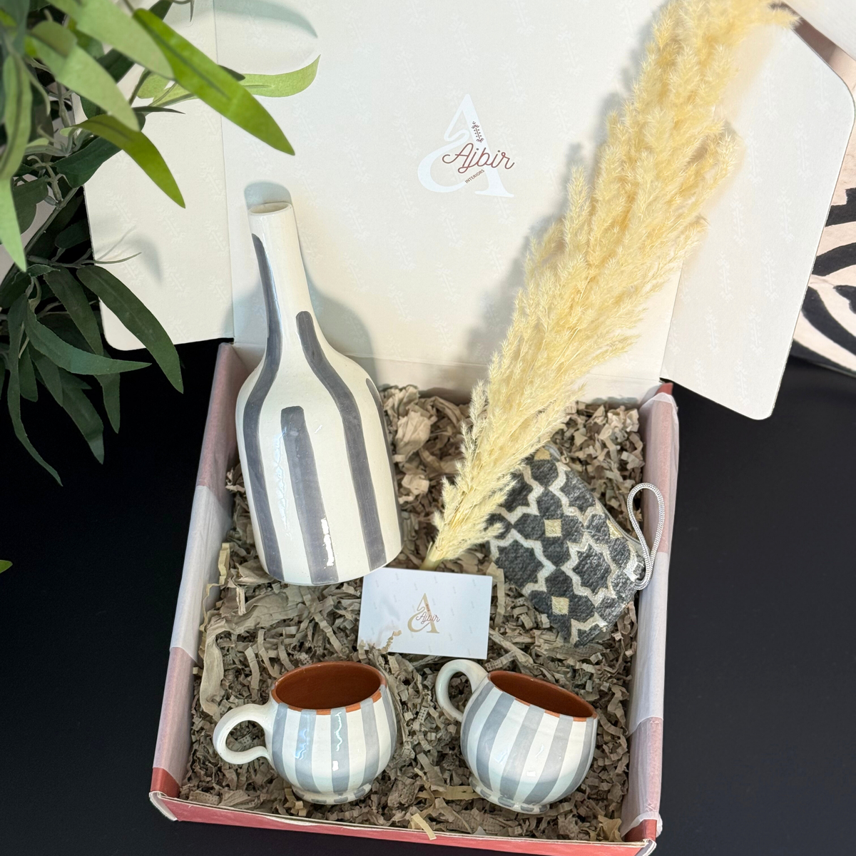 Coffret cadeau artisanal rayé gris