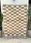 Tapis Beni Ouarain damier crème et taupe- 157cm / 109cm - Ajbir