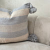 Housse de Coussin à pompons 50cmx50cm Gris crème - Ajbir