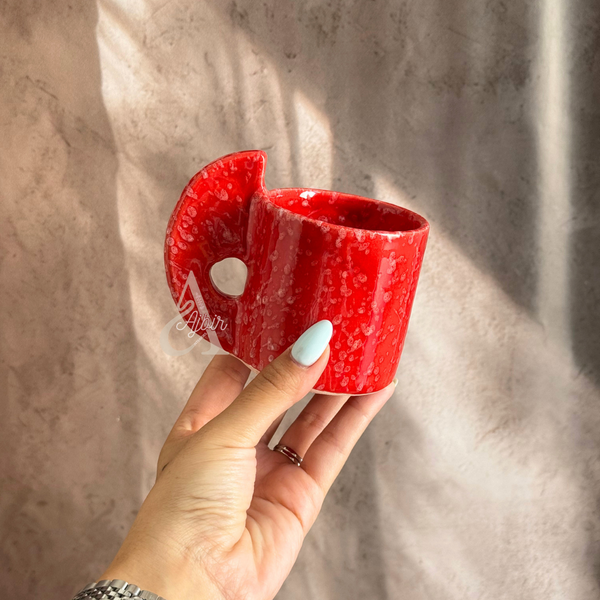 Tasse artisanale bicolore à anse plate Afer