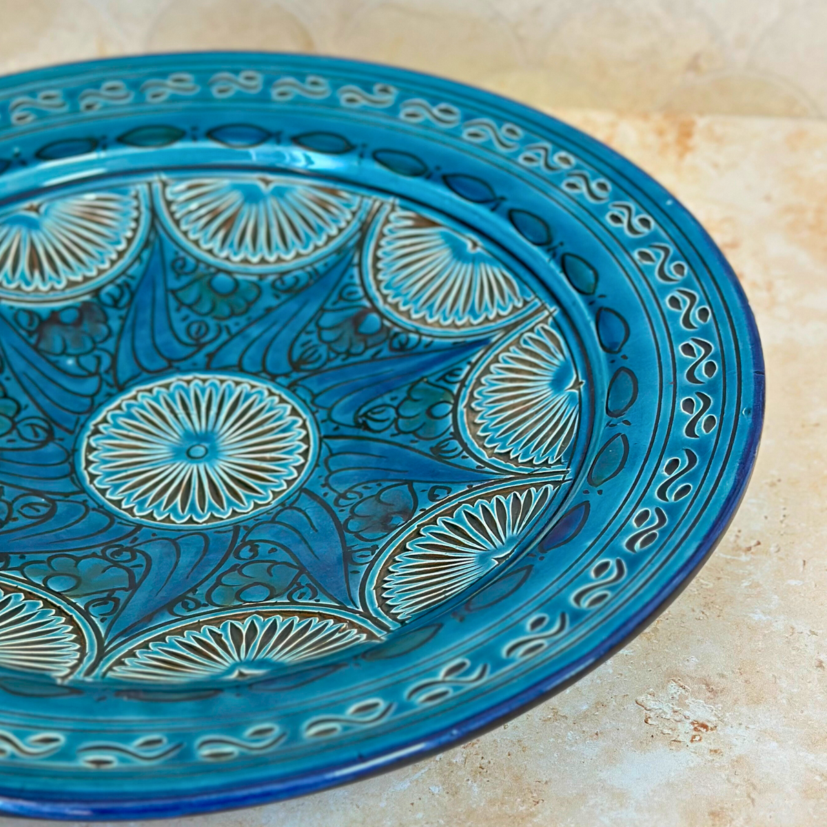 Assiette Nakch bleu pétrole 35cm