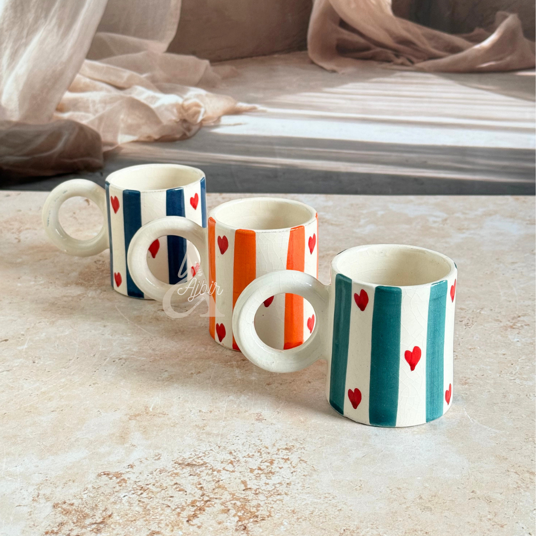 Mug rayé Tayri à coeurs