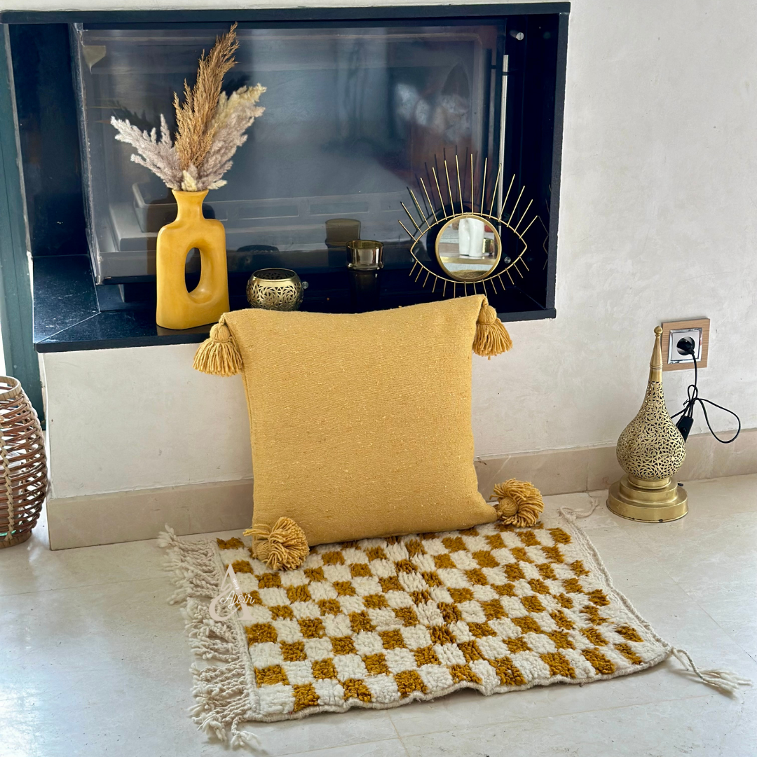 Housse de Coussin artisanale à pompons 50cmx45cm Jaune