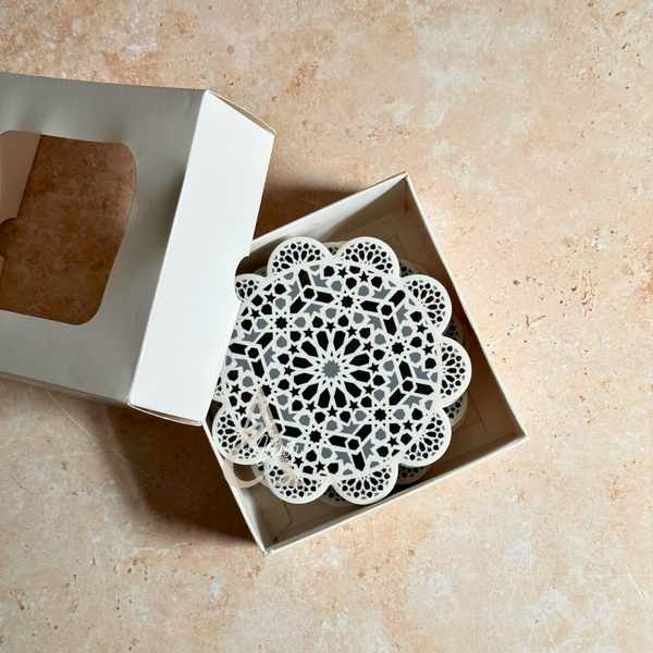 Pack 6 sous tasses Zellige noir et blanc fleur