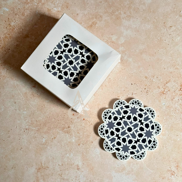 Pack 6 sous tasses Zellige noir et blanc fleur