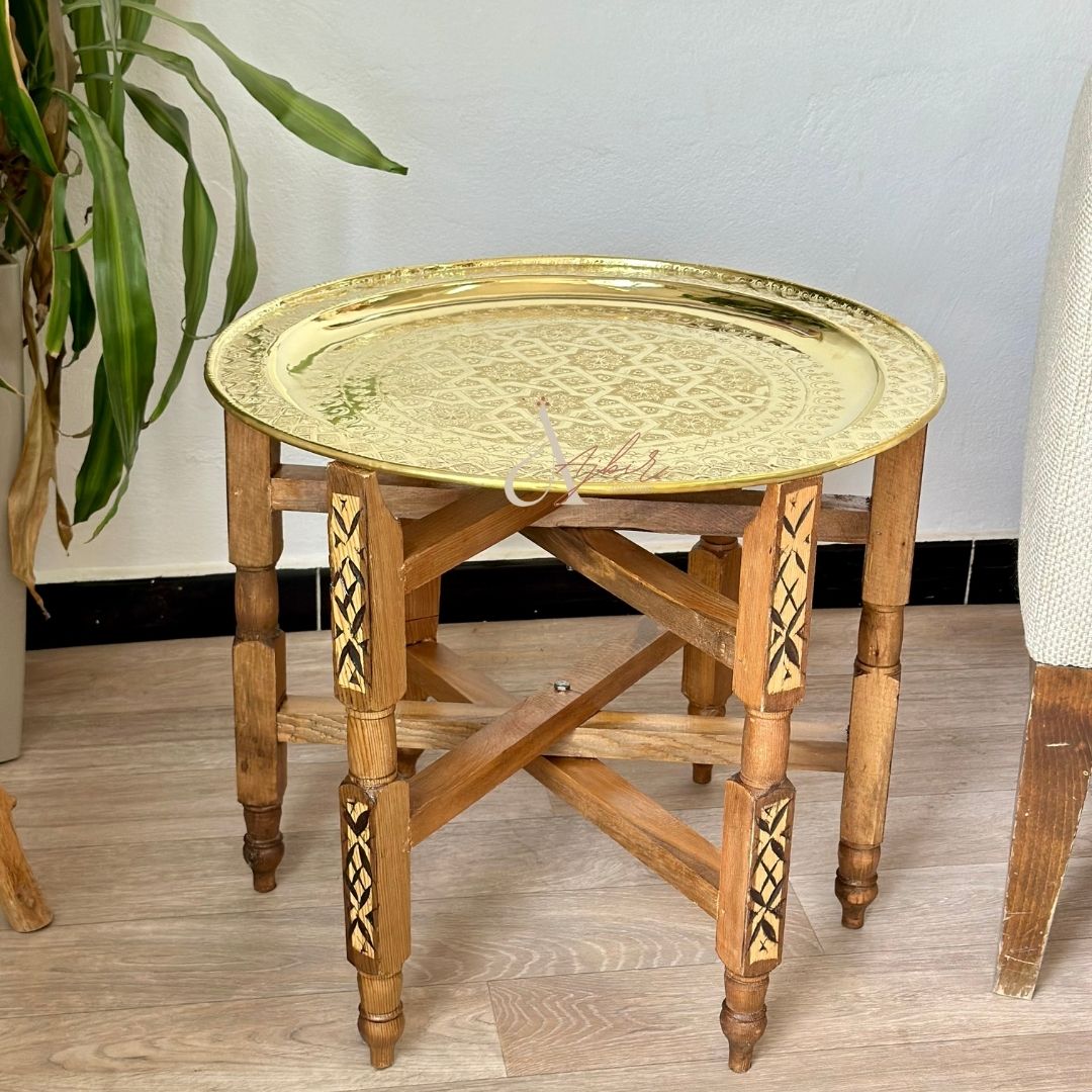 Table traditionnelle Marocaine en bois et laiton – Ajbir