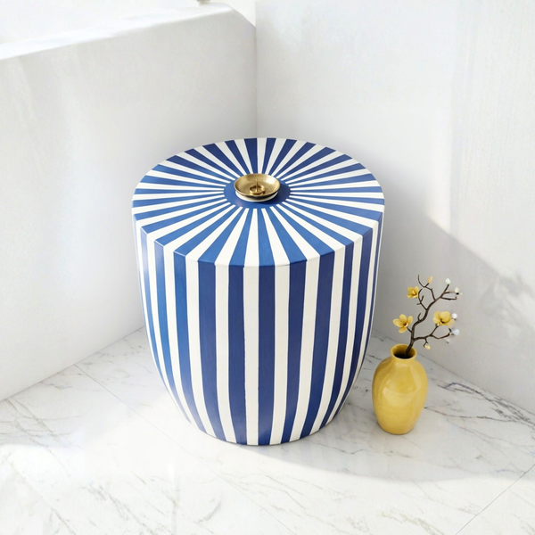 Table d'appoint en résine blanc et bleu
