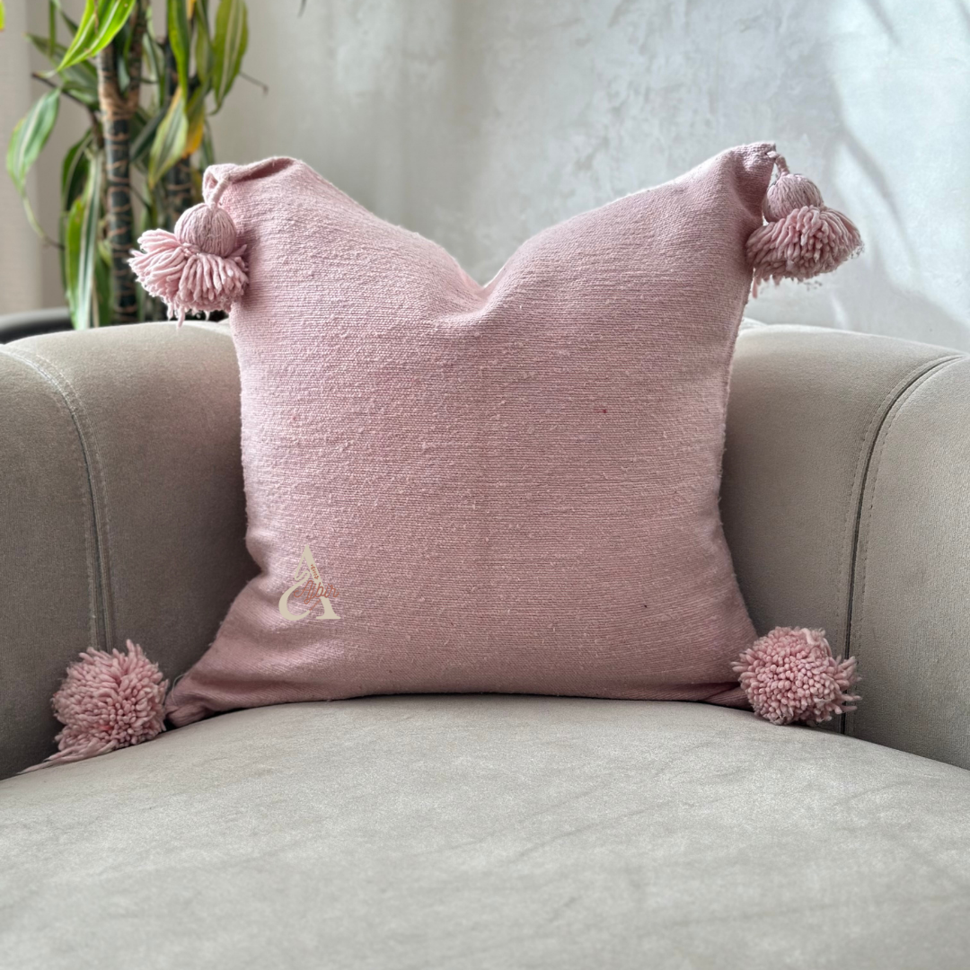 Housse de Coussin artisanale à pompons 50cmx50cm rose uni