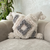 Housse de coussin Tit gris et blanc - Ajbir