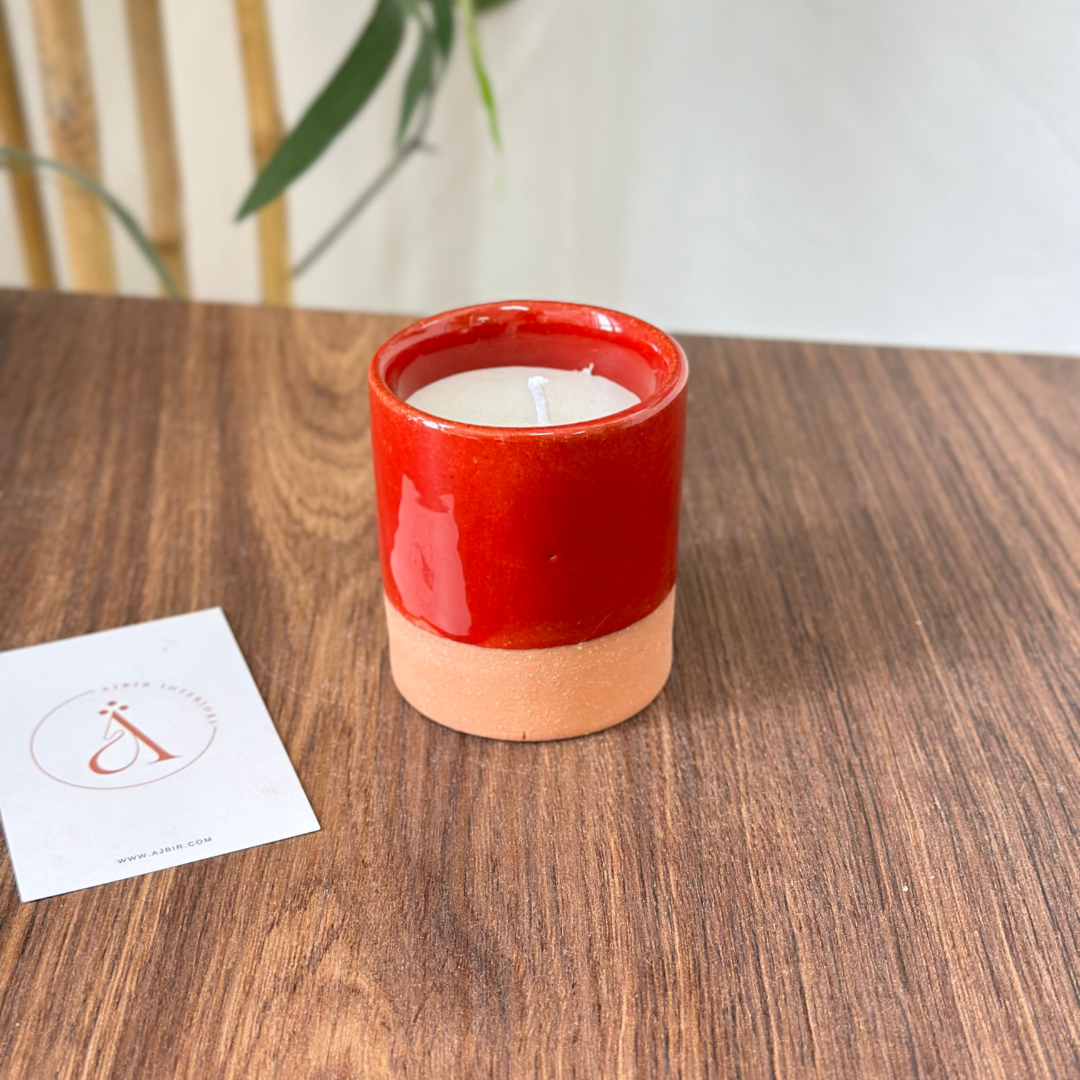 Bougie artisanale rouge en terre cuite parfum Fleur d'oranger