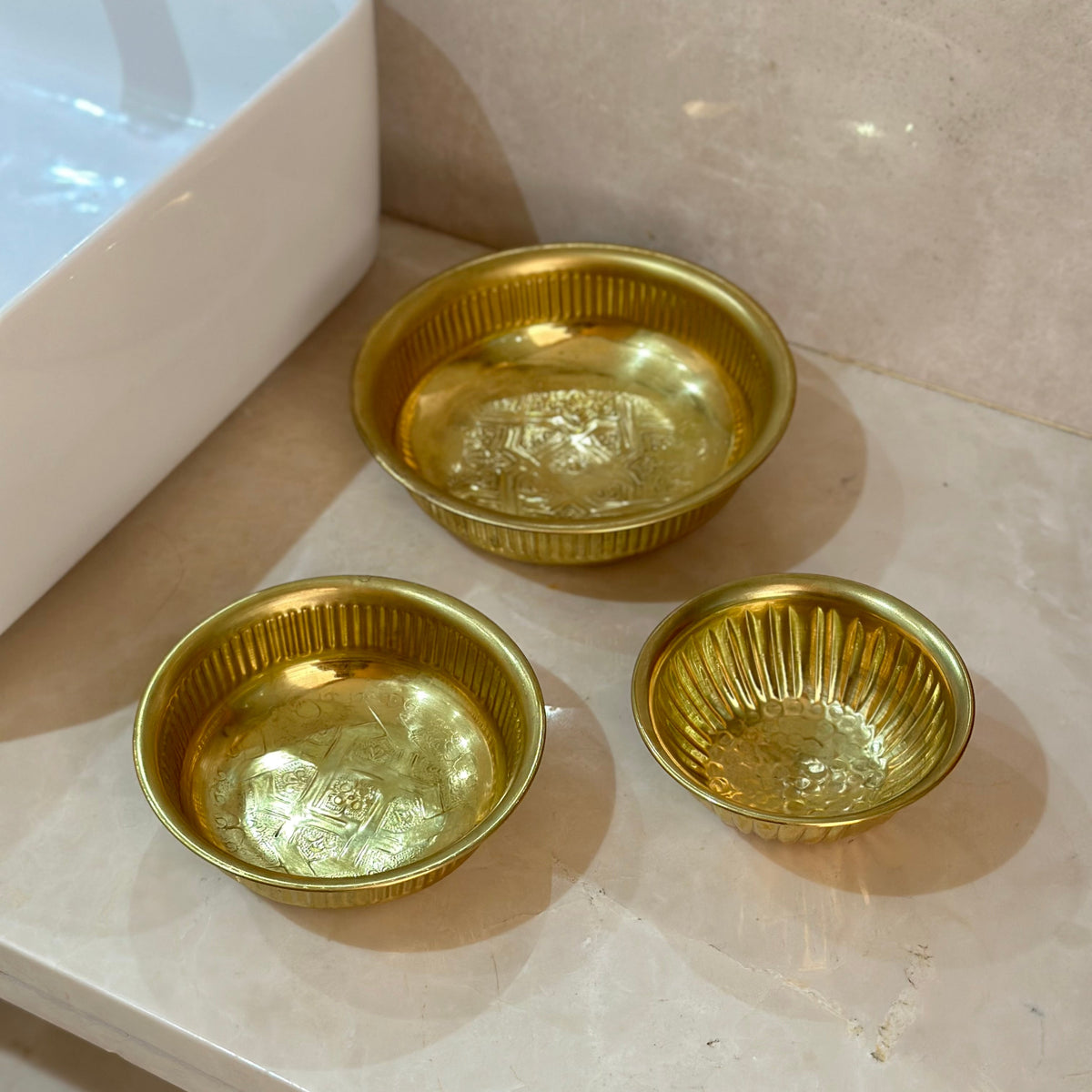 Tassa Hammam dorée en laiton martelé 13cm