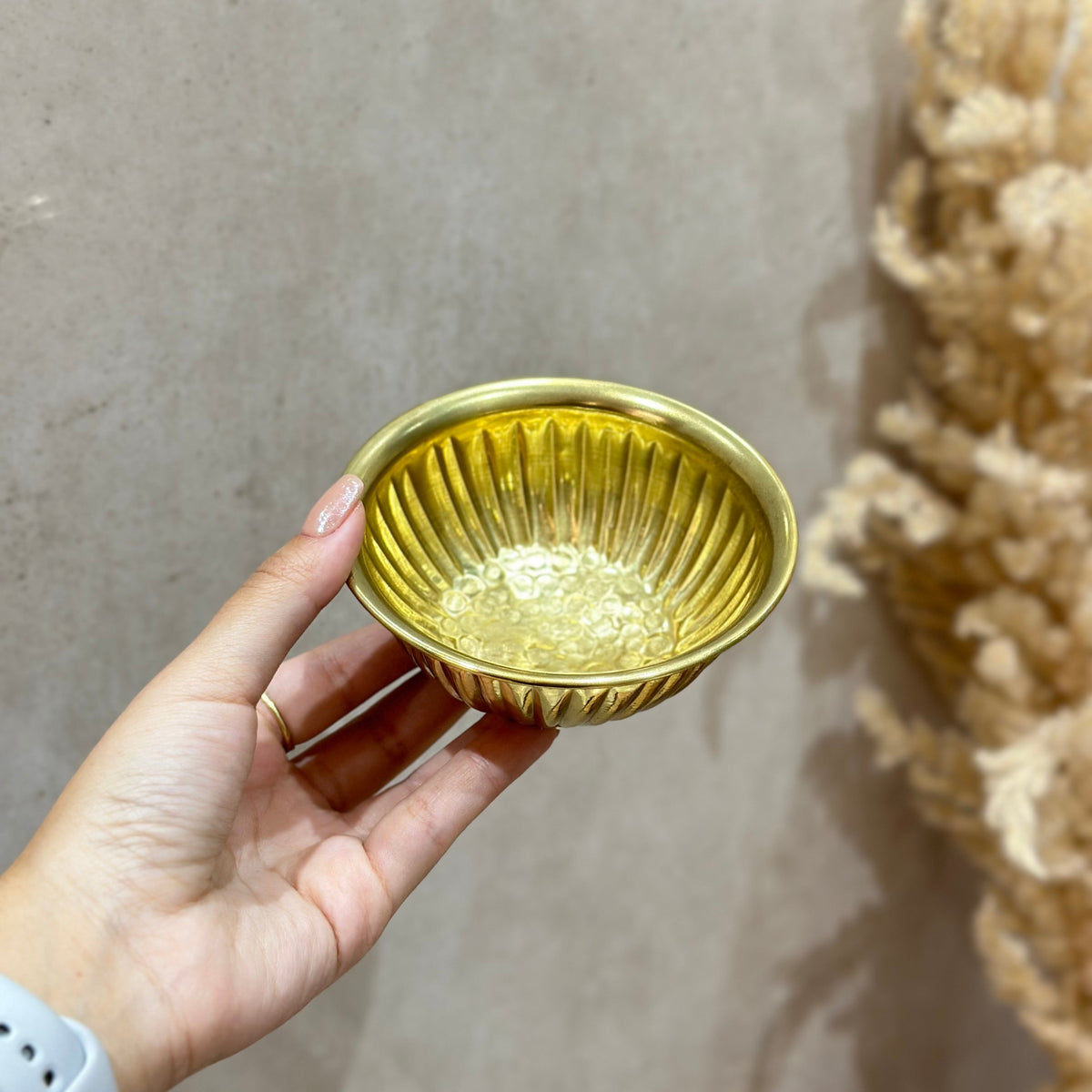 Tassa Hammam dorée en laiton martelé 13cm