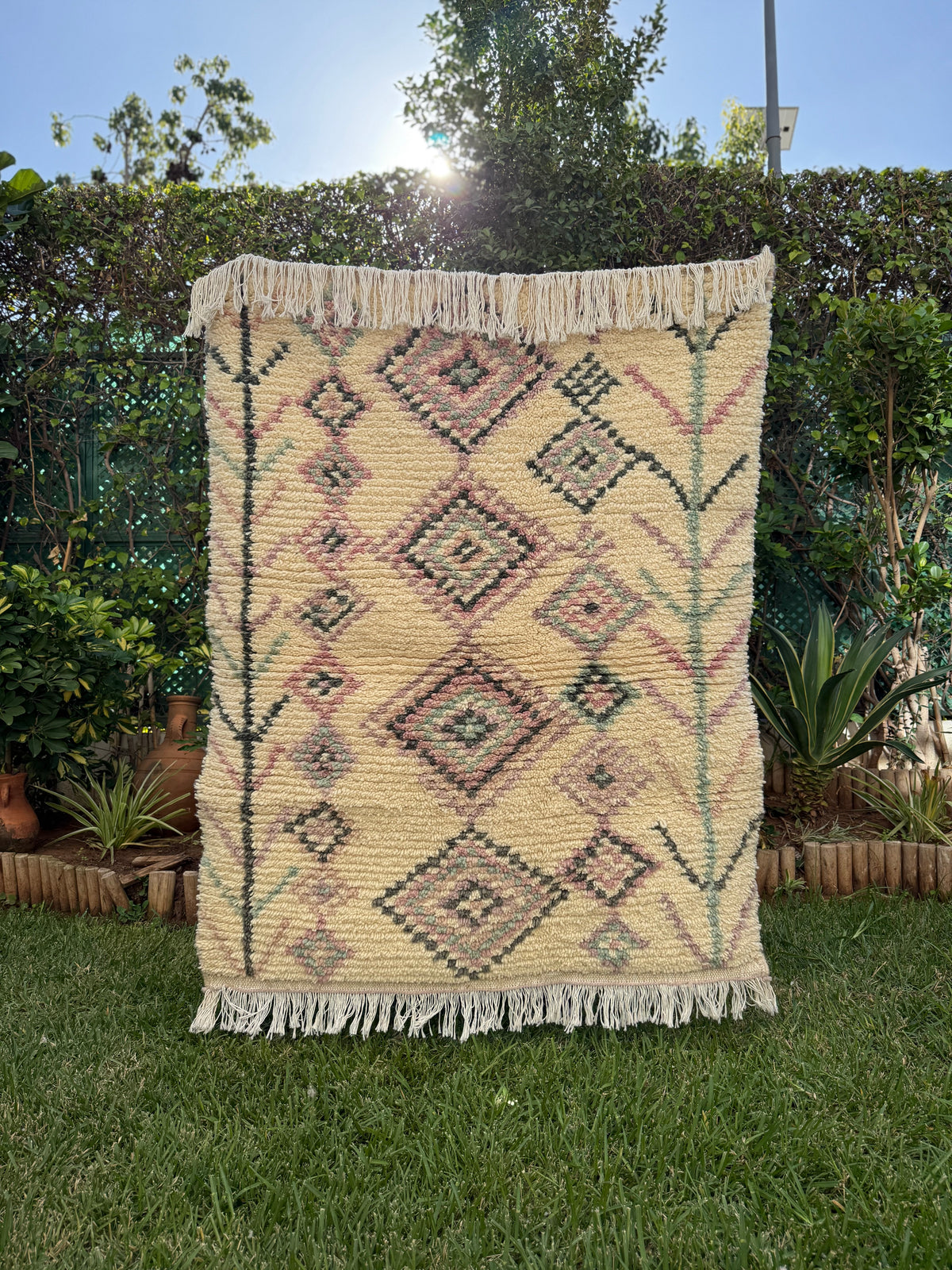 Tapis Berbère Azilal 100% Violet en Laine De Mouton 1,39m/1,12m