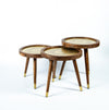 Trio de tables en bois et laiton Amanar