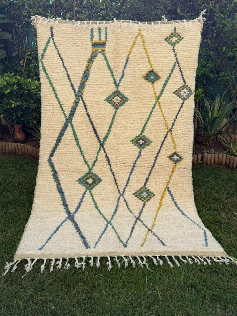 Tapis Berbère Azilal 100% Crème, vert en Laine De Mouton- 2,30m/ 1,48m
