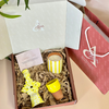 Coffret cadeau artisanal Women's Day jaune poussin